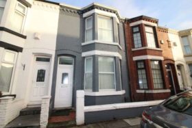 3 bedroom Terraced t...